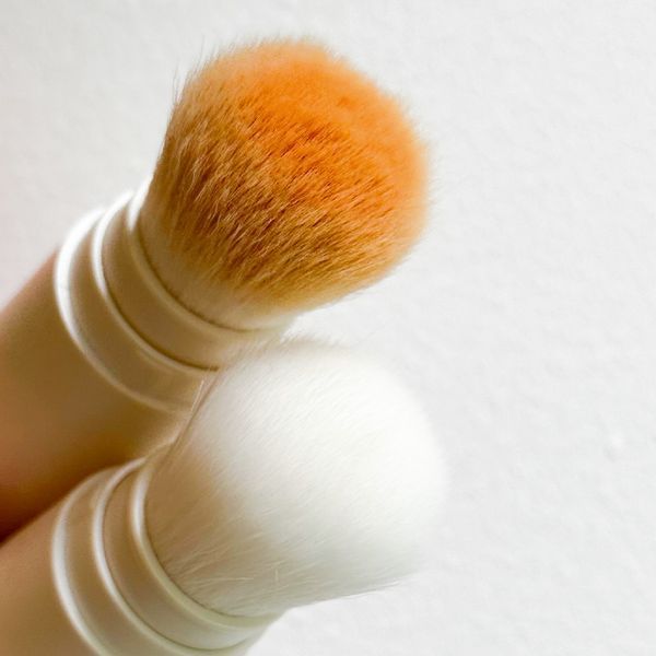 Сонцезахисна мінеральна пудра прозора з SPF 30+ Hillary Perfect Protection Sun Mineral Brush Powder Sheer Matte SPF 30+, 4 г HI-08-668 фото