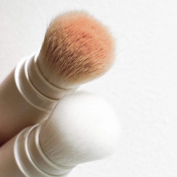 Сонцезахисна мінеральна пудра натуральна бежева з SPF 50+ Hillary Perfect Protection Sun Mineral Brush Powder SPF 50+, 4 г HI-08-570 фото